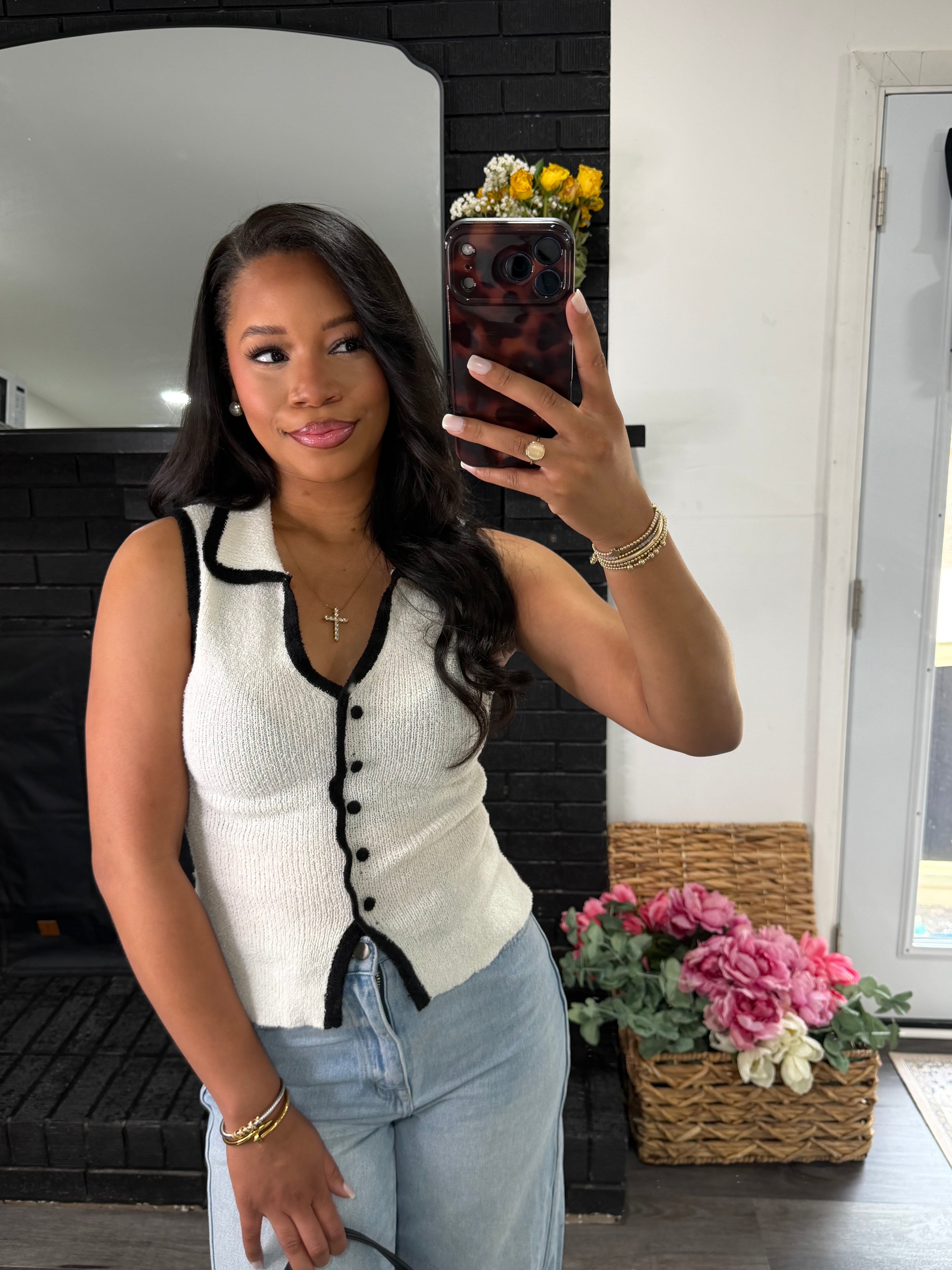 V neck sweater top, ivory (preorder)