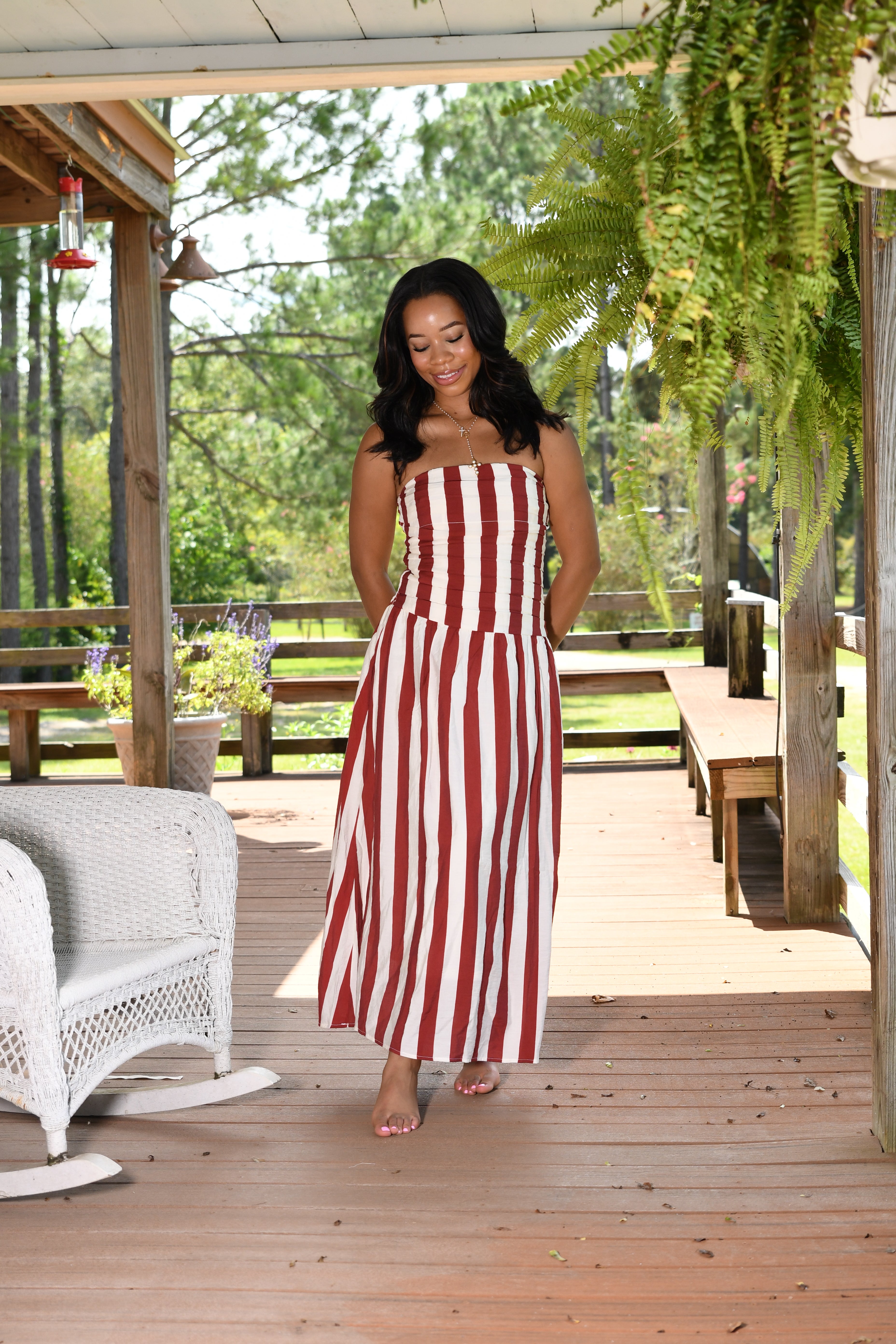 Vertical strapless midi